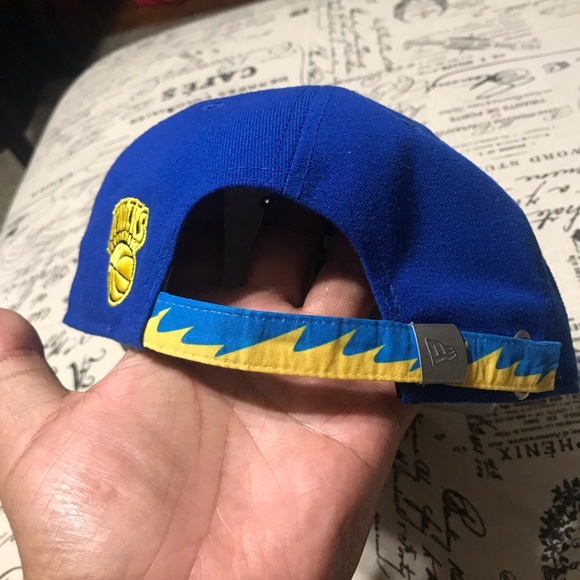 New Era 9fifty strapback hat - Picture 2 of 4